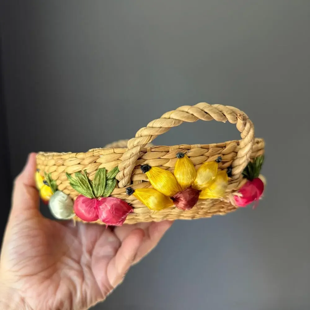 Vintage Handwoven Raffia Straw Basket Fruit Vegetable Boho Cottage Decor